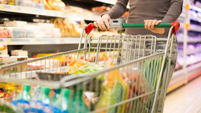 О снижении цен на продукты заявили в Минторговли