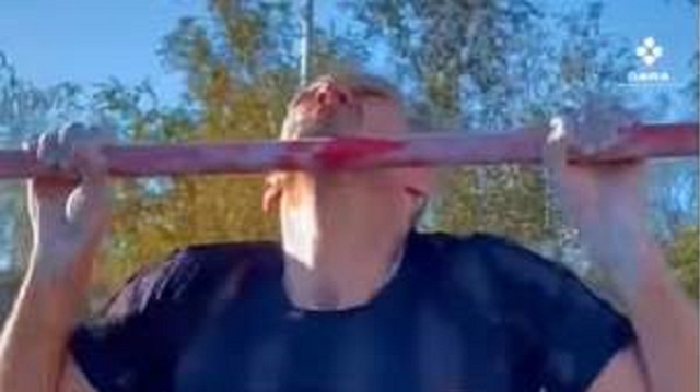 51-летний костанаец побил рекорд Казахстана по подтягиванию