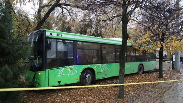 Один человек погиб в ДТП с участием двух автобусов в Алматы