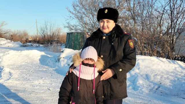 Страж порядка помогла ребёнку в мороз добраться до дома