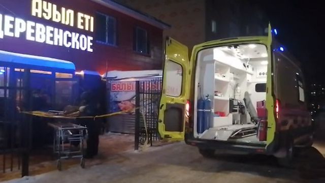 Продавца мясного магазина пырнули ножом в Костанае