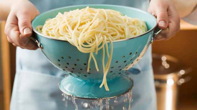 Физик рассказал, как правильно варить спагетти