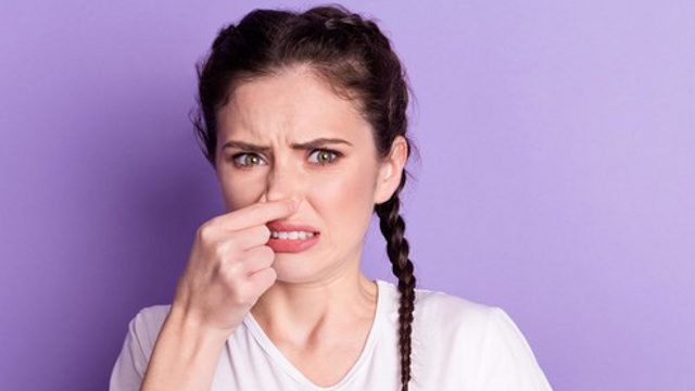 Неприятный запах из носа: почему появляется, как лечить