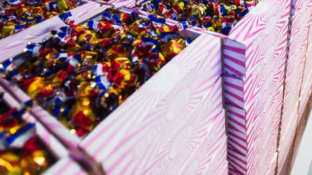 Костанаец украл тонну конфет, но продать всё не успел