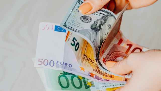Нацбанк установил курсы валют на 30 марта 2023 года