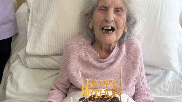Херес и секс: 102-летняя бабушка раскрыла секрет долголетия