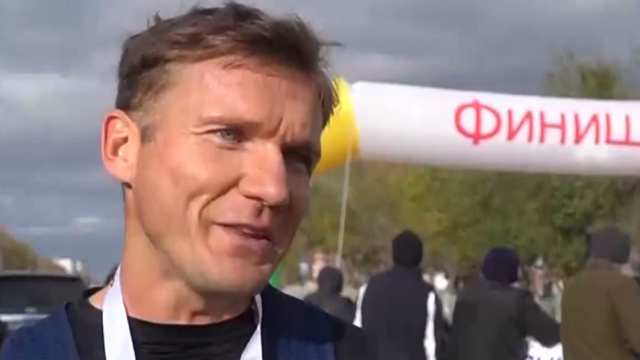 Костанаец выиграл престижный полумарафон в Жезказгане