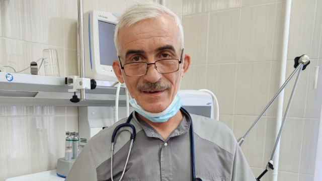 Известный врач-педиатр отмечает 60-летие в Рудном