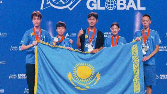 Юные казахстанцы стали чемпионами мира по робототехнике