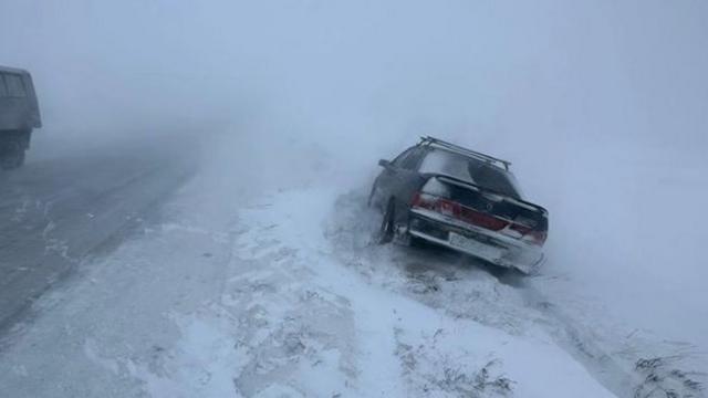 Любителей зимней рыбной ловли спасли в Костанайской области