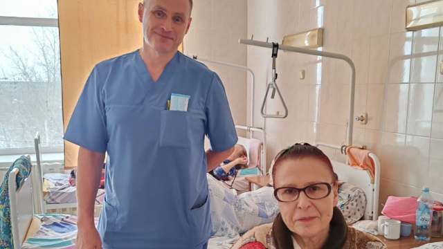 Хирурги провели сложнейшую операцию пенсионерке в Рудном