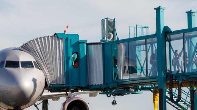 В аэропорту Костаная появится свой телескопический трап