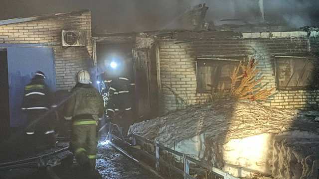 Ночной пожар потушили огнеборцы в Костанае