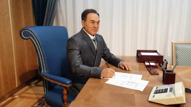 Созданная костанайцем фигура Назарбаева сдана в архив