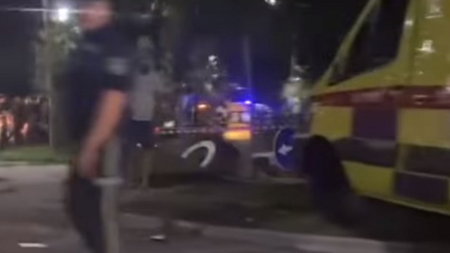 Автомобиль скорой помощи протаранили в Костанае — видео