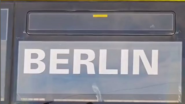 Новый двухэтажный автобус колесит по Костанаю — видео