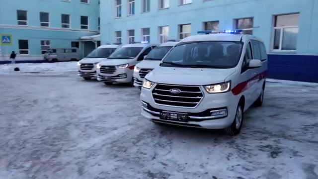 Костанайским больницам дали новые автомобили