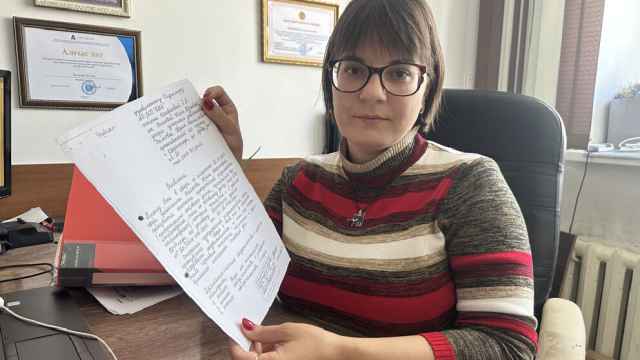 Девушку обязали оплатить огромный долг покойного отца