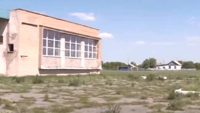 Очередной Дом культуры разрушается в Костанайской области