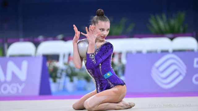 Юная гимнастка из Казахстана взяла два золота на чемпионате мира в Софии