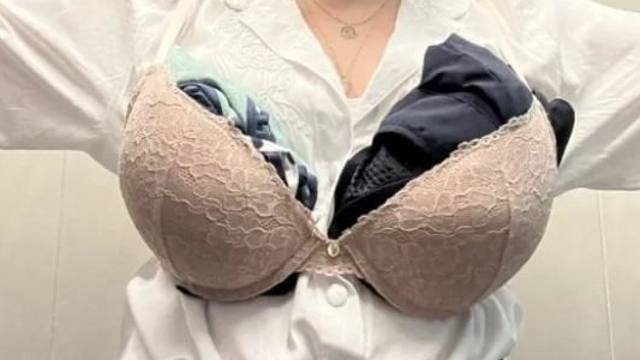 Лайфхак в аэропорту: как перенести на себе полчемодана