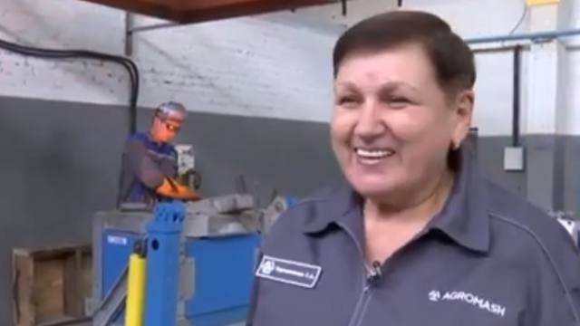 Завод стал местом работы для всей семьи в Костанае — видео