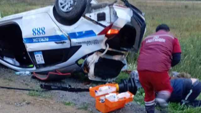 Полицейские попали в аварию на республиканской трассе