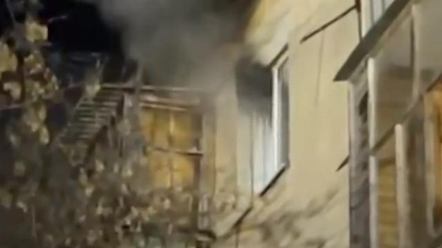 Людей эвакуировали из задымленной квартиры в Костанае