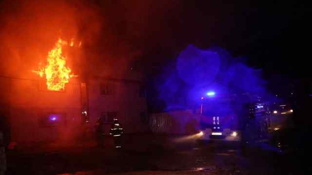 Девушку и её питомца спасли костанайские пожарные