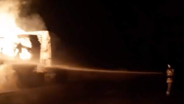 Автоцистерна с дизтопливом горела в Костанайской области