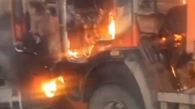 Ещё один грузовик сгорел в Рудном
