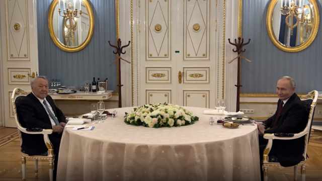 Путин снова встретился с Назарбаевым в Кремле