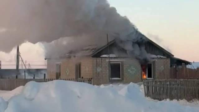 Дом сельчанки сгорел за час на глазах у пожарного поста