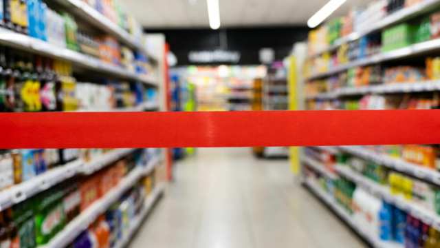 Депутаты предложили запретить продажу алкоголя после 20:00