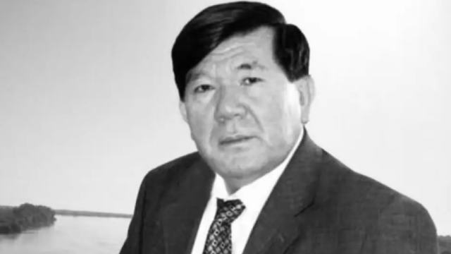 Умер Мухтар Шаханов