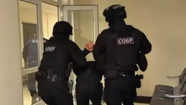 Хулиганы, избившие полицейского в Костанае, раскаиваются