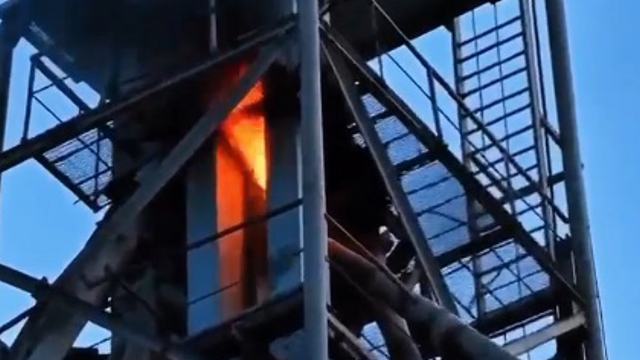 В Костанае ликвидирован пожар на предприятии
