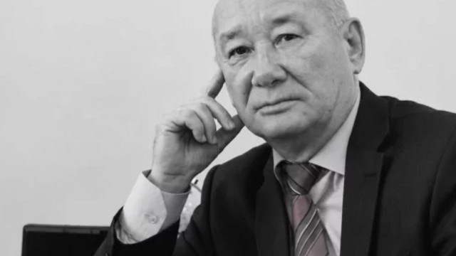 Умер костанайский журналист и писатель Жанузак Аязбеков