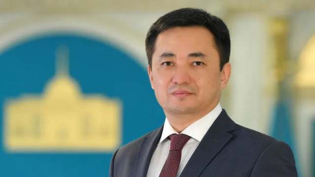 Спикером Курултая выбрали Айбека Дадебая