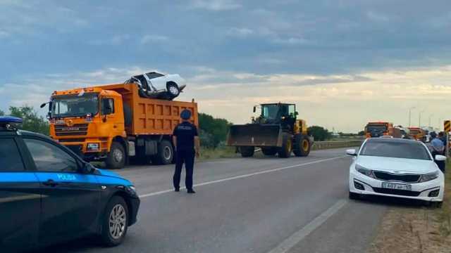 Лоб в лоб: люди погибли в ДТП на костанайской трассе